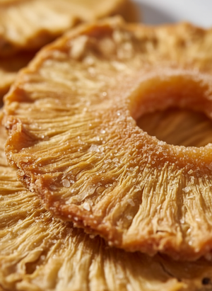 KoRo Pineapple Rings 200g — macro detail